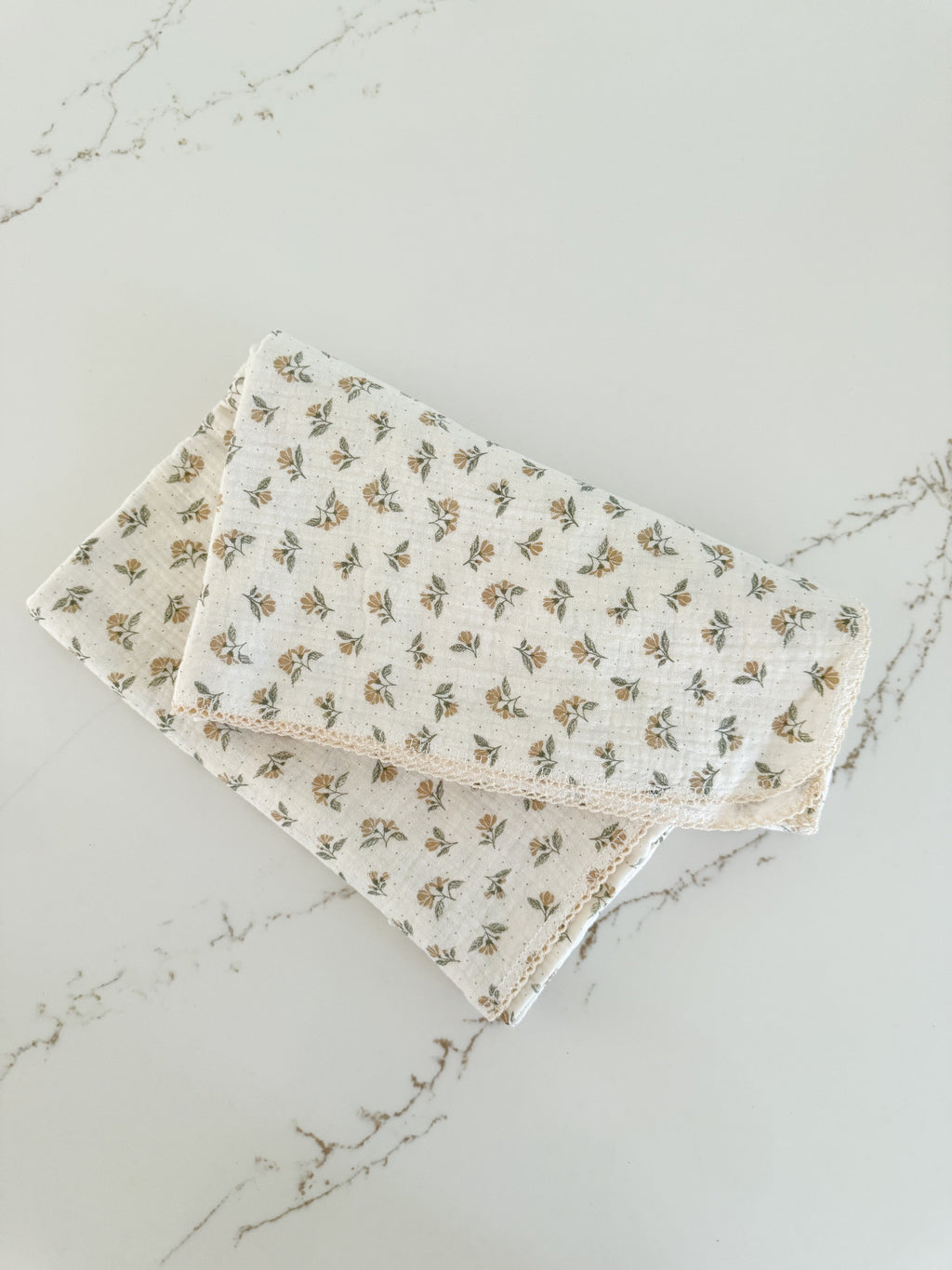 Muslin Floral Swaddle - Daisy Dreams